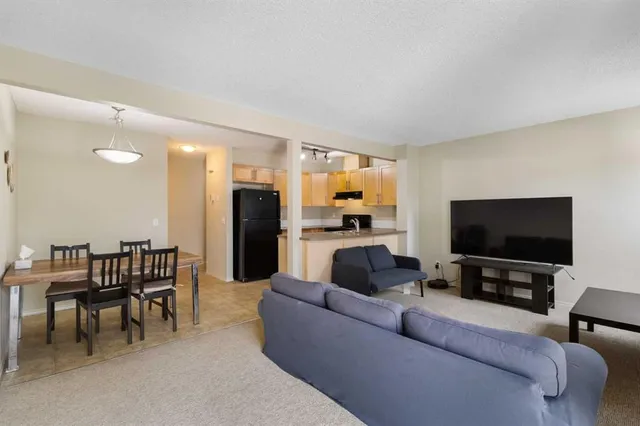17 Panatella Villas, Calgary 5