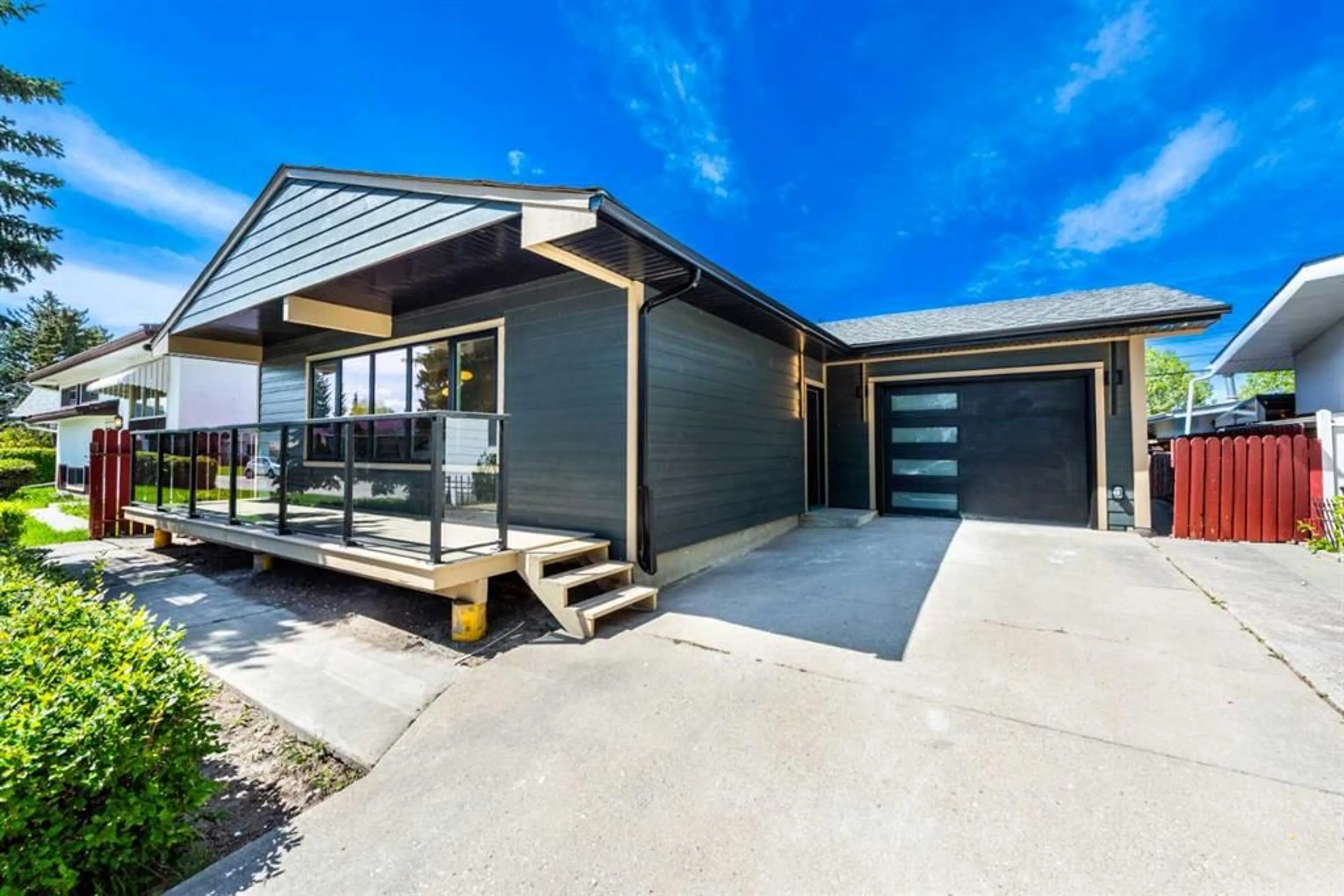 pillar/IMG-A2335394_1.jpg