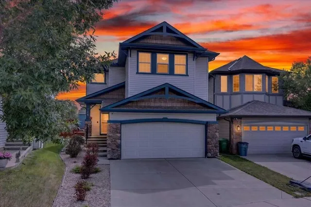 128 Cranberry Cir, Calgary 2