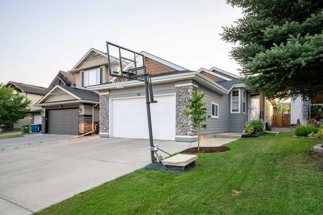 98 Chapala Grove, Calgary 2