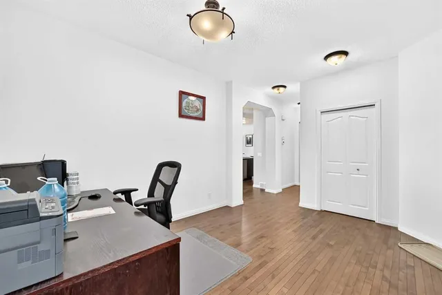 212 ASPENMERE Close, Chestermere 5