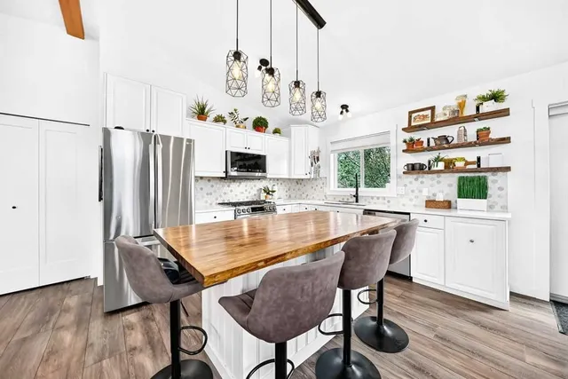 29 Sierra Rd, Olds 3