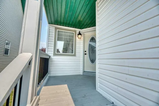 20 Taracove Cres, Calgary 3