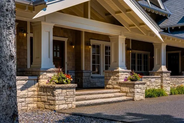 212 Hawk's Landing Rise, Priddis Greens 2