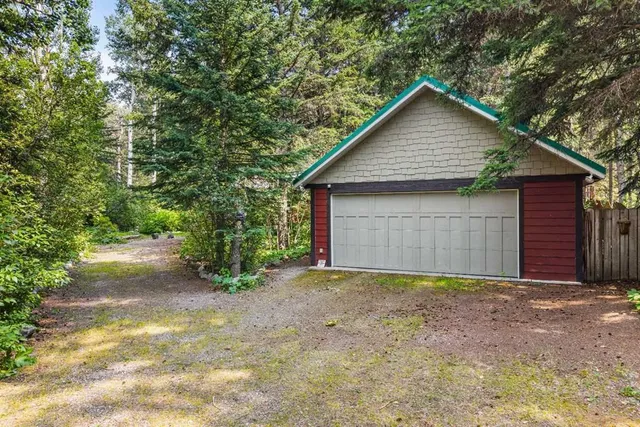 9 Des Arcs Rd, Lac Des Arcs 4