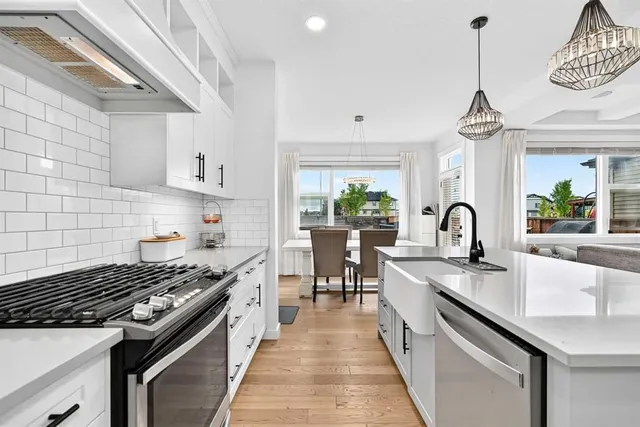 313 Walgrove Terr, Calgary 5