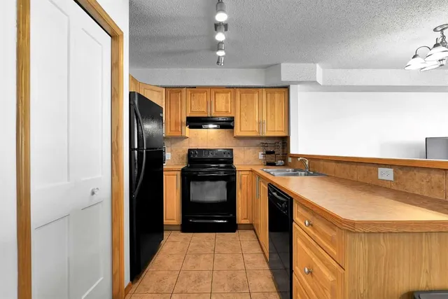 92 Saddletree Crt #218, Calgary 5
