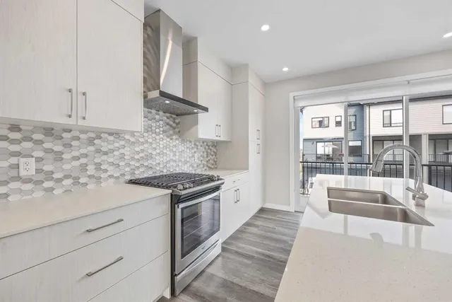 615 Evanston Link, Calgary 4