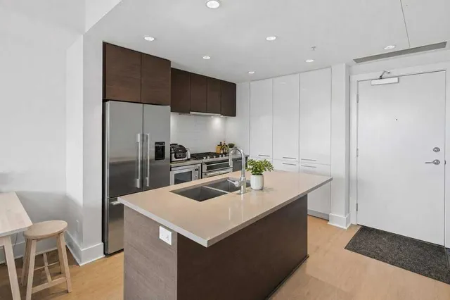 38 9 St #513, Calgary 3