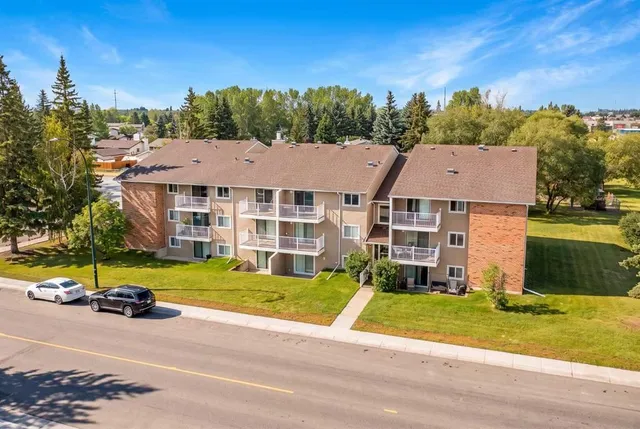 49 Bennett St #201, Red Deer