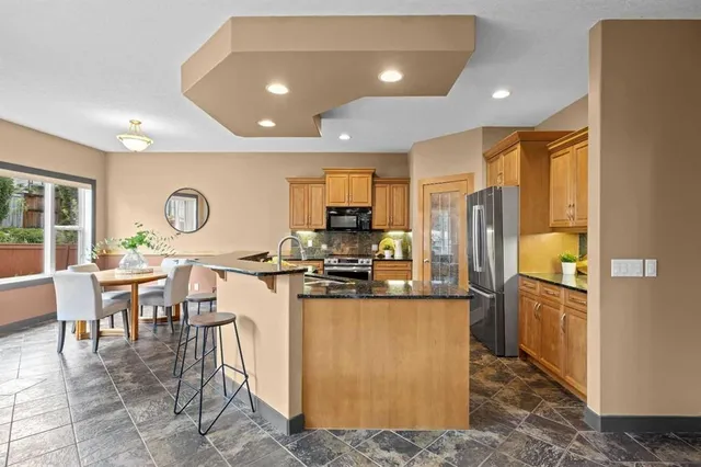 139 Tuscany Ridge Close, Calgary 2