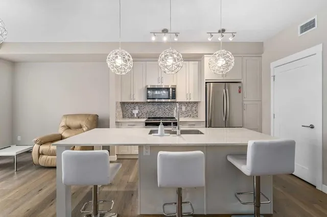 35 Walgrove Walk #410, Calgary 2