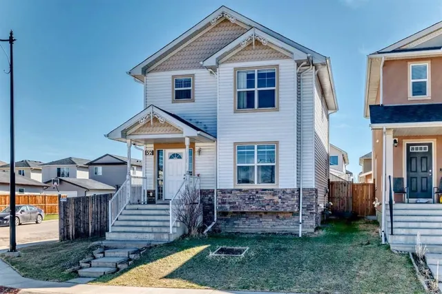 52 TARALAKE St, Calgary 3