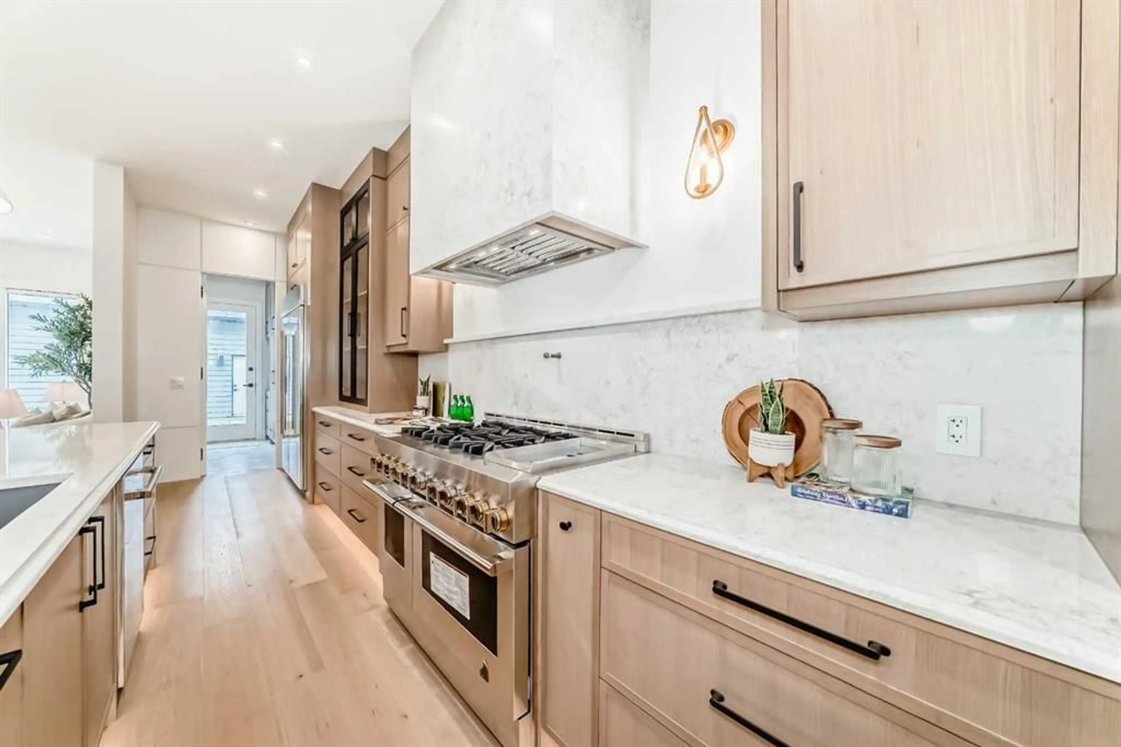 pillar/IMG-A2336283_4.jpg