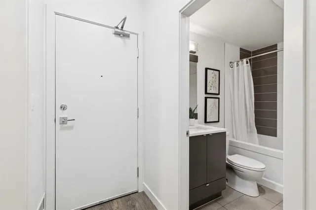 323 20 Ave #208, Calgary 2