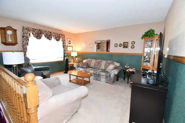 39 Chinook Rd, Brooks 4