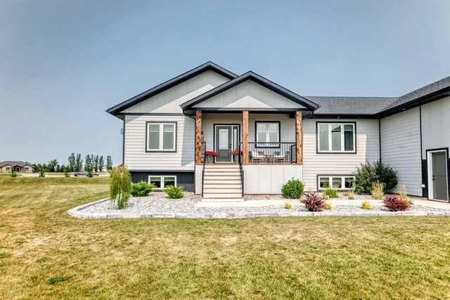 14 Countrylane Rd, Rural Taber, M.D. of 5