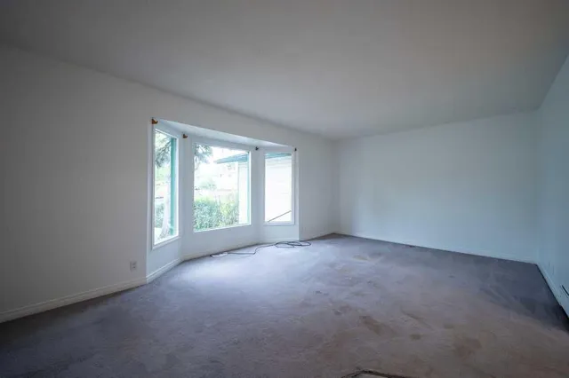 2603 60 St, Calgary 4