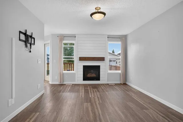 56 Silver Creek Blvd, Airdrie 5
