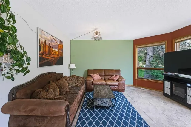 75 Manyhorses Dr, Rural Rocky View County 5