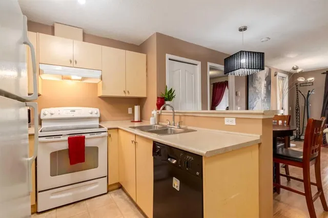 8 Bridlecrest Dr #2128, Calgary 3