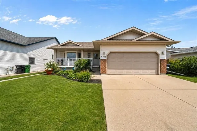 6308 30 Ave, Camrose 2