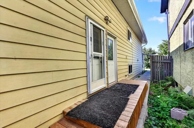 2606 14 Ave, Calgary 2