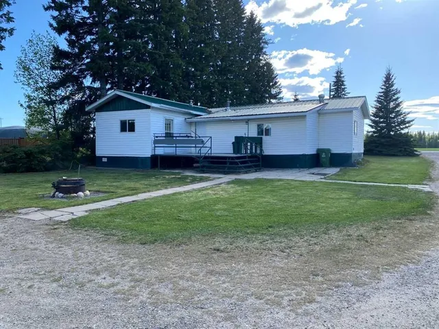 4411 62 St, Rocky Mountain House 4