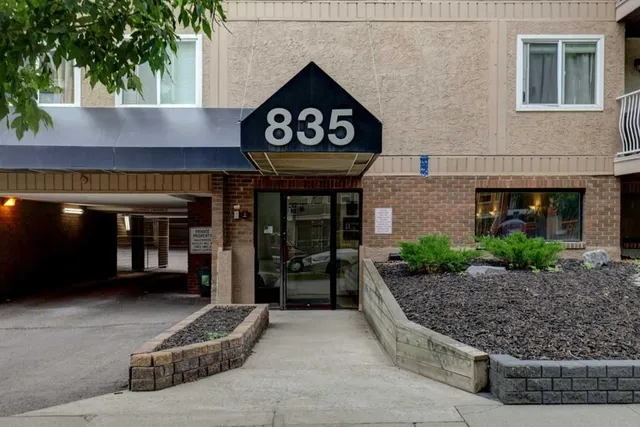 835 19 Ave #206, Calgary