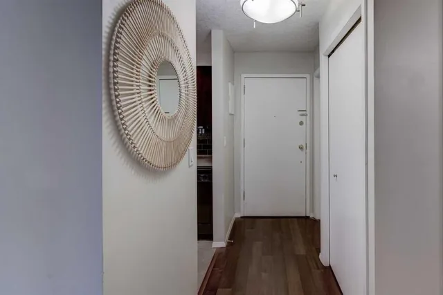 835 19 Ave #206, Calgary 4