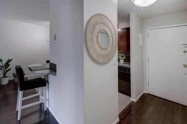 835 19 Ave #206, Calgary 5