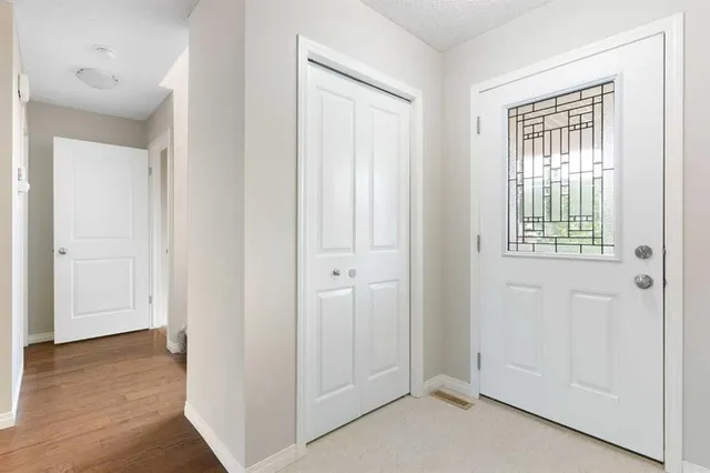 16 Fireside Way, Cochrane 2