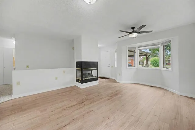 2640 Dovely Crt, Calgary 4