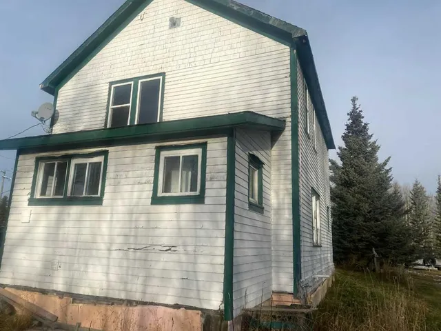 5105 Valley Street, Robb 5