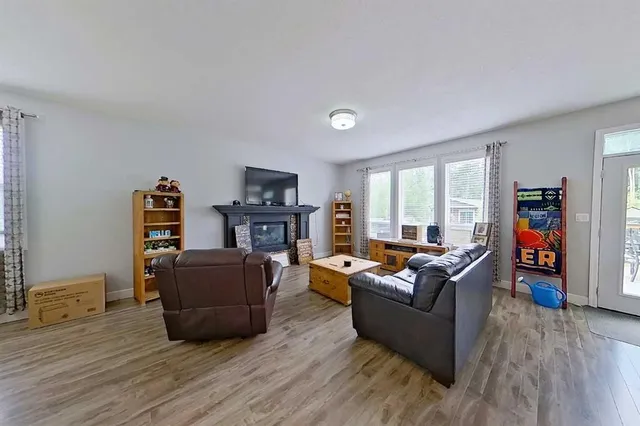 2704 Blueberry St, Wabasca 5
