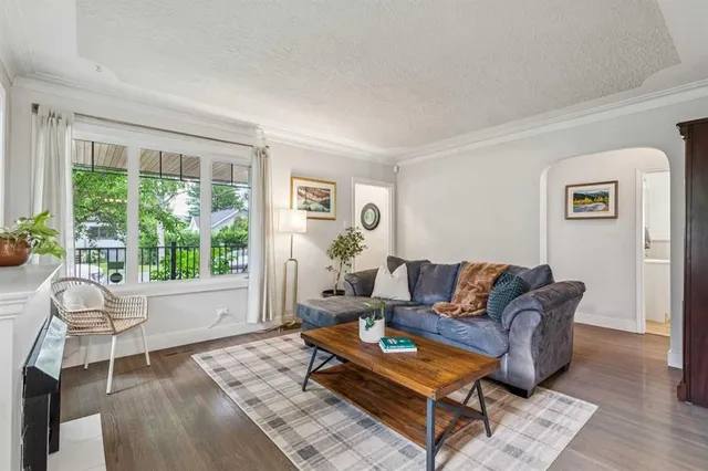 1644 16 St, Calgary 5
