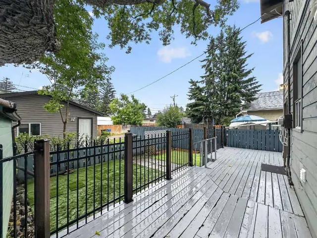 1608 3 St, Calgary 5