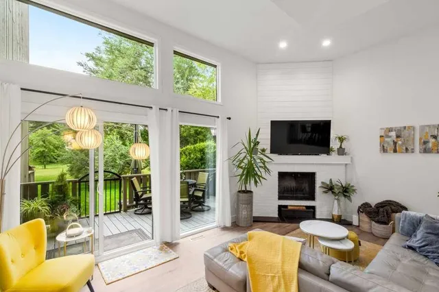 3909 Point Mckay Rd, Calgary 5