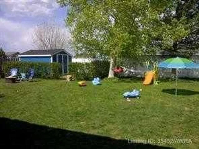 806 8 Ave, Fox Creek 2