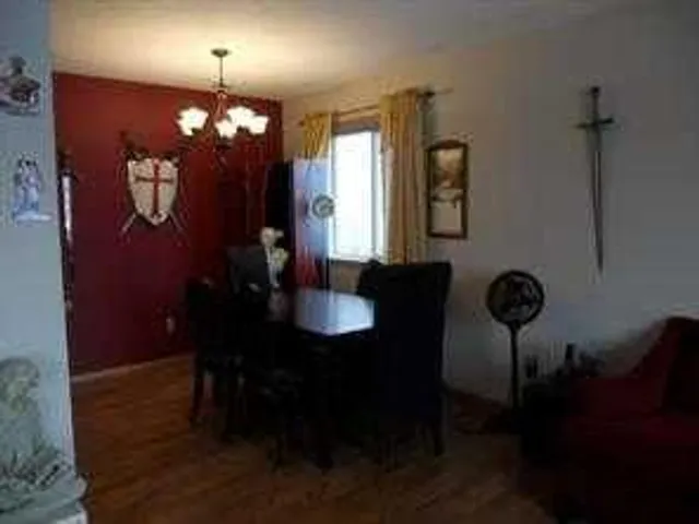 806 8 Ave, Fox Creek 5