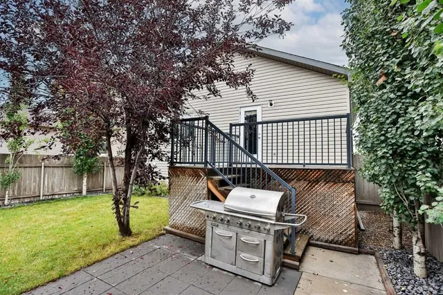 178 Silkstone Rd, Lethbridge 4