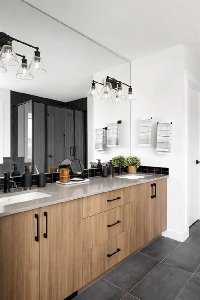 63 Annette Hill, Calgary 5
