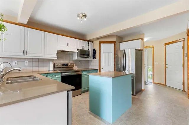 25 Hillview Rd, Strathmore 5