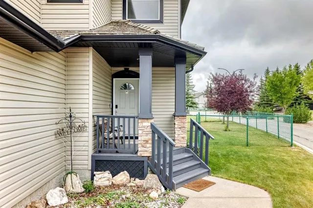 1 Glensummit Close #316, Cochrane 4