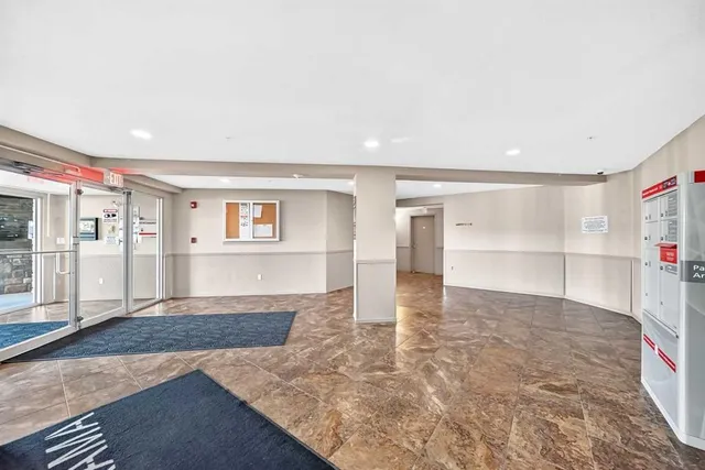 60 Panatella St #2202, Calgary 3