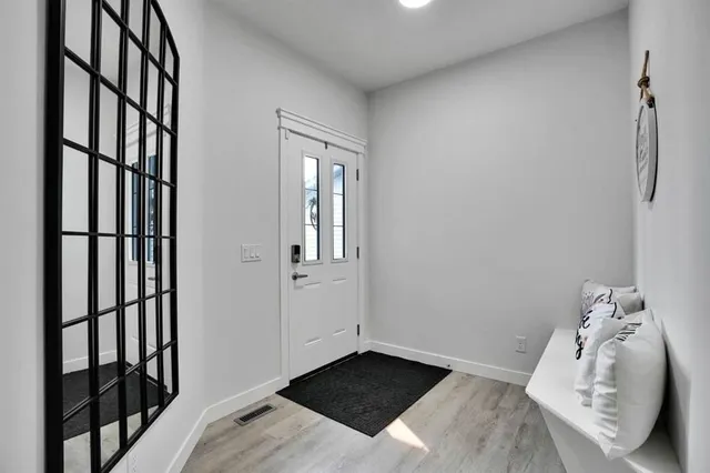 159 Hotchkiss Manor, Calgary 3