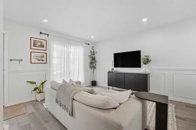 474 Seton Cir #102, Calgary 5