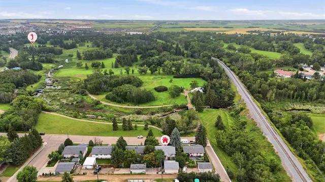 5107 58 St, Camrose 3