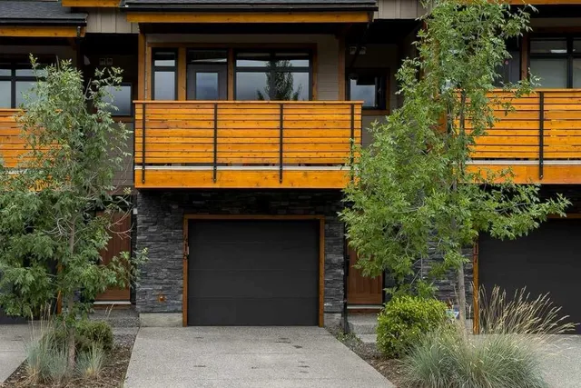 418 Riva Hts, Canmore 2