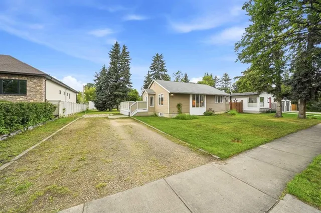 3742 44 Ave, Red Deer 4